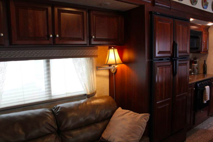 35 Ideas for an RV Window Makeover | RV Inspiration