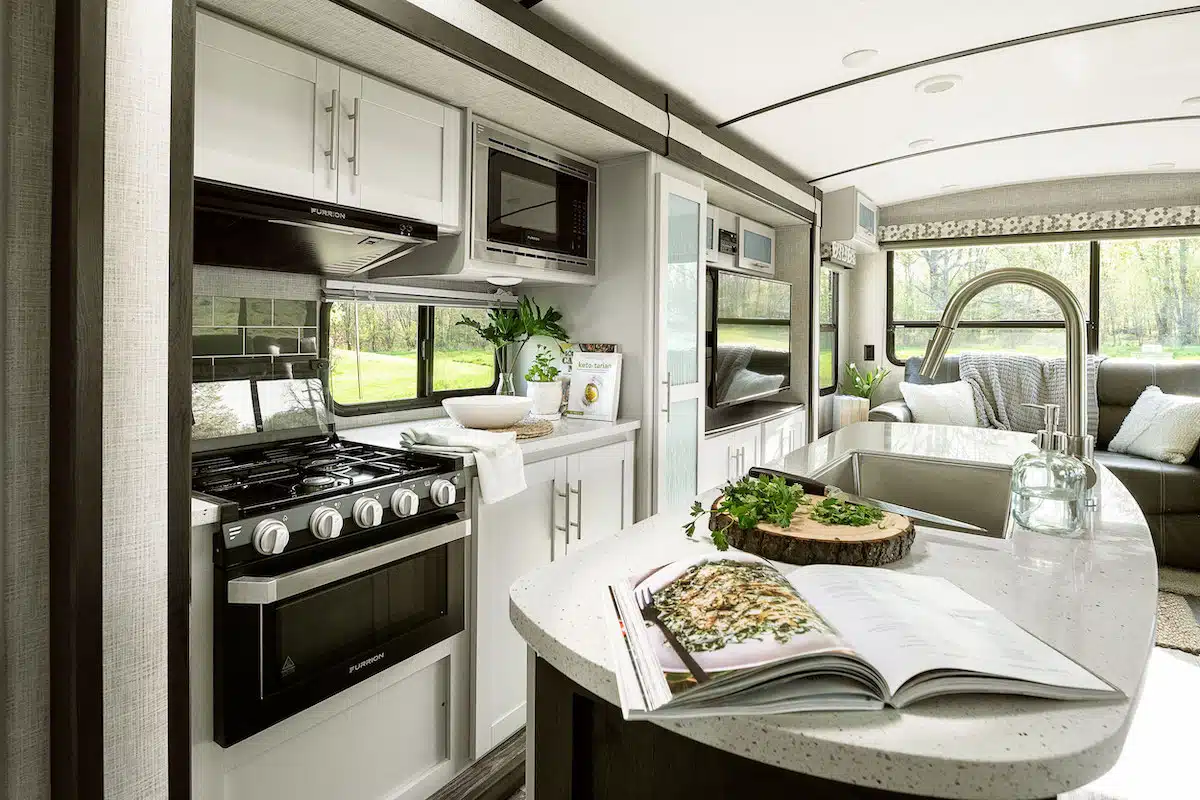 Kitchen in Keystone Bullet Premier