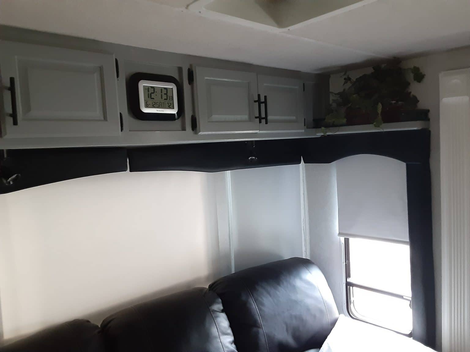 20 RV Countertop Makeover Ideas RV Inspiration