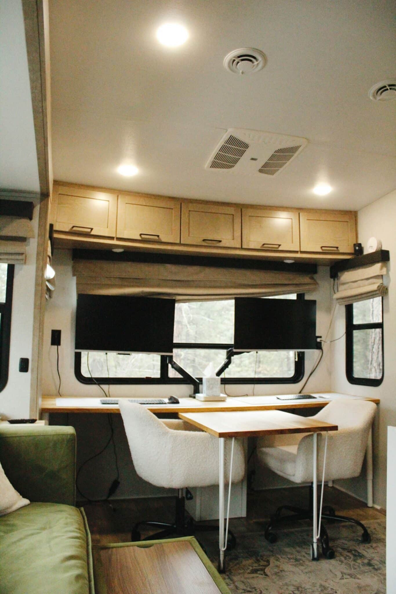 7 RV Desk Ideas Inspiration for Your RV Office RV Inspiration