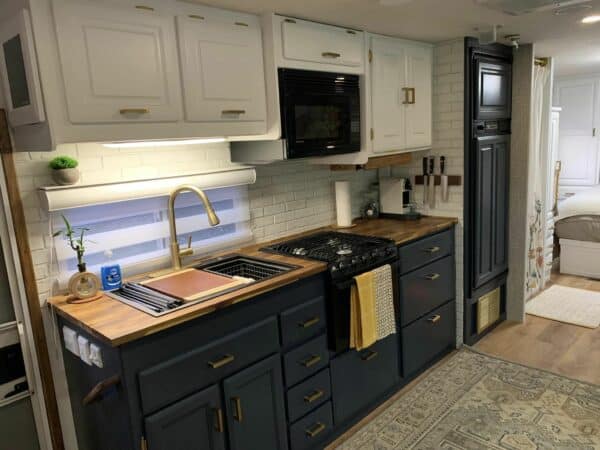 A Complete Guide to Painting RV Interior Walls & Cabinets | RV Inspiration