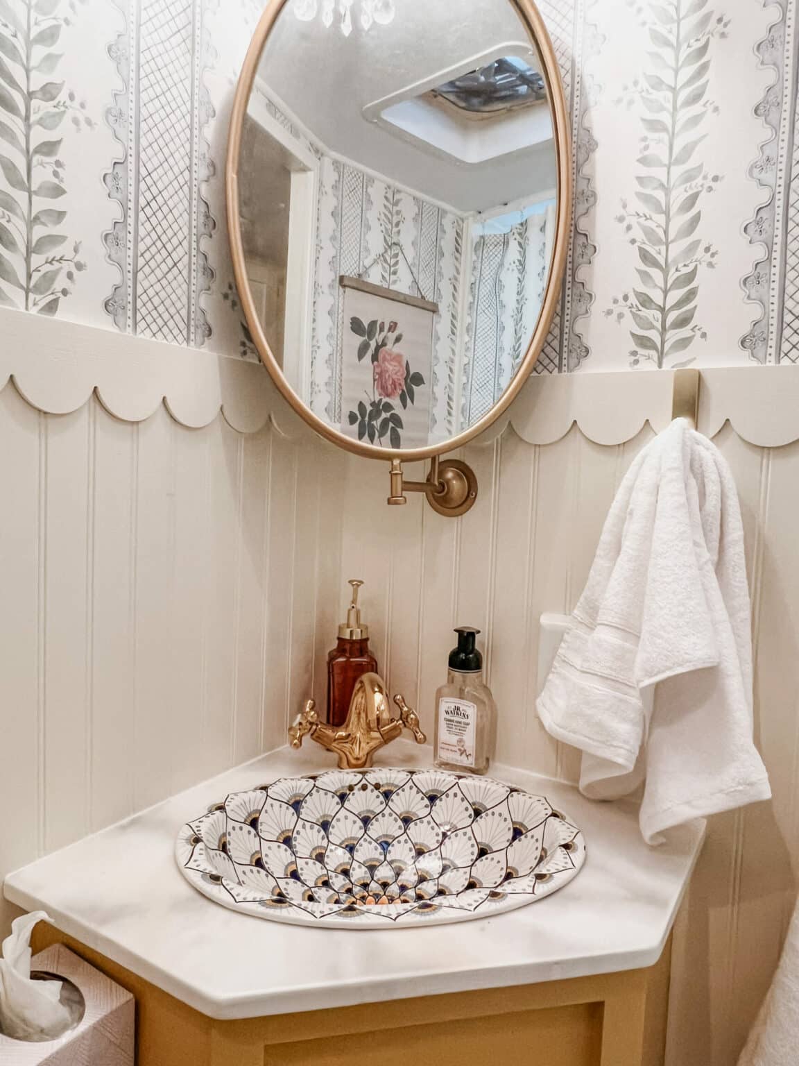 DIY RV Bathroom Sink Replacement Guide + 12 Beautiful RV Sinks | RV ...