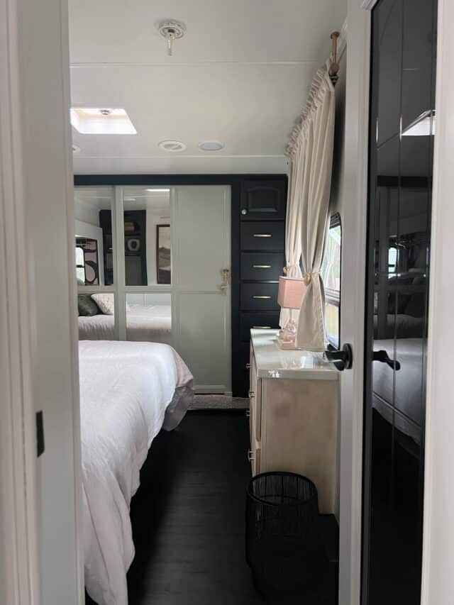 10 Beautiful RV Bedroom Makeover Ideas | RV Inspiration