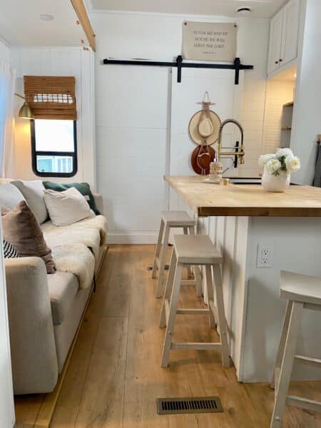 12 Powerful Camper Door Makeover Ideas to Transform Your Interior and ...