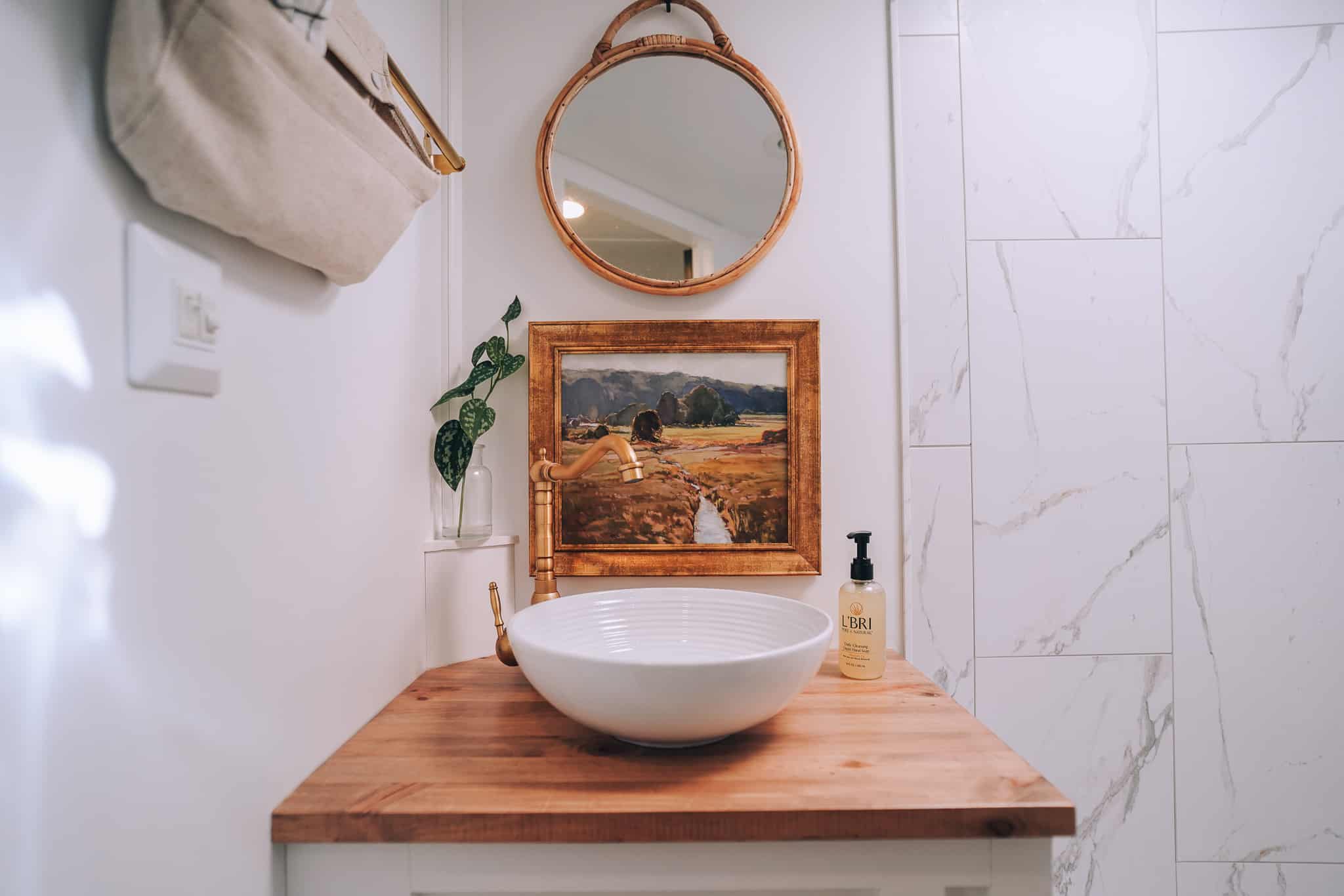 15+ Stylish RV Bathroom Vanity Ideas to Inspire Your Remodel | RV ...