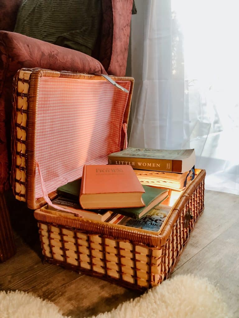 Upcycled picnic basket